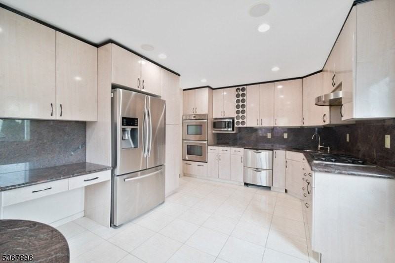 2 Millo Pl #2 - Photo 7 of 21