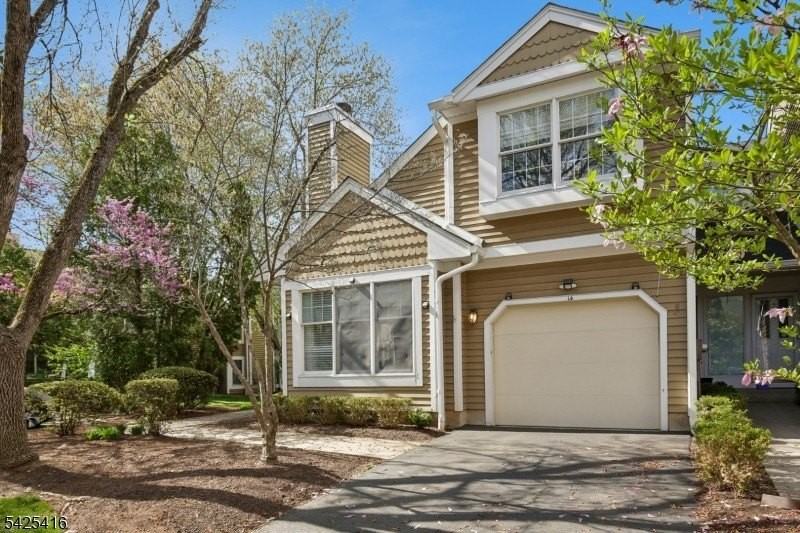 14 Exeter Rd - Photo 2 of 47