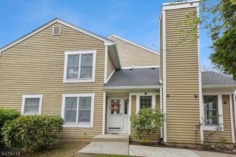 14 Exeter Rd - Photo 4 of 47