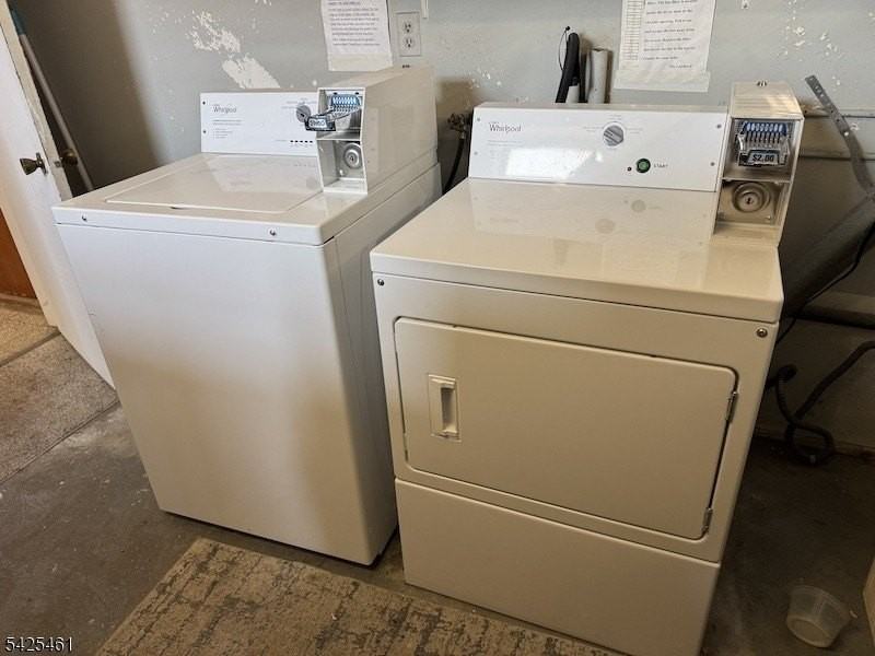 322 Franklin Ave #1 - Photo 2 of 3