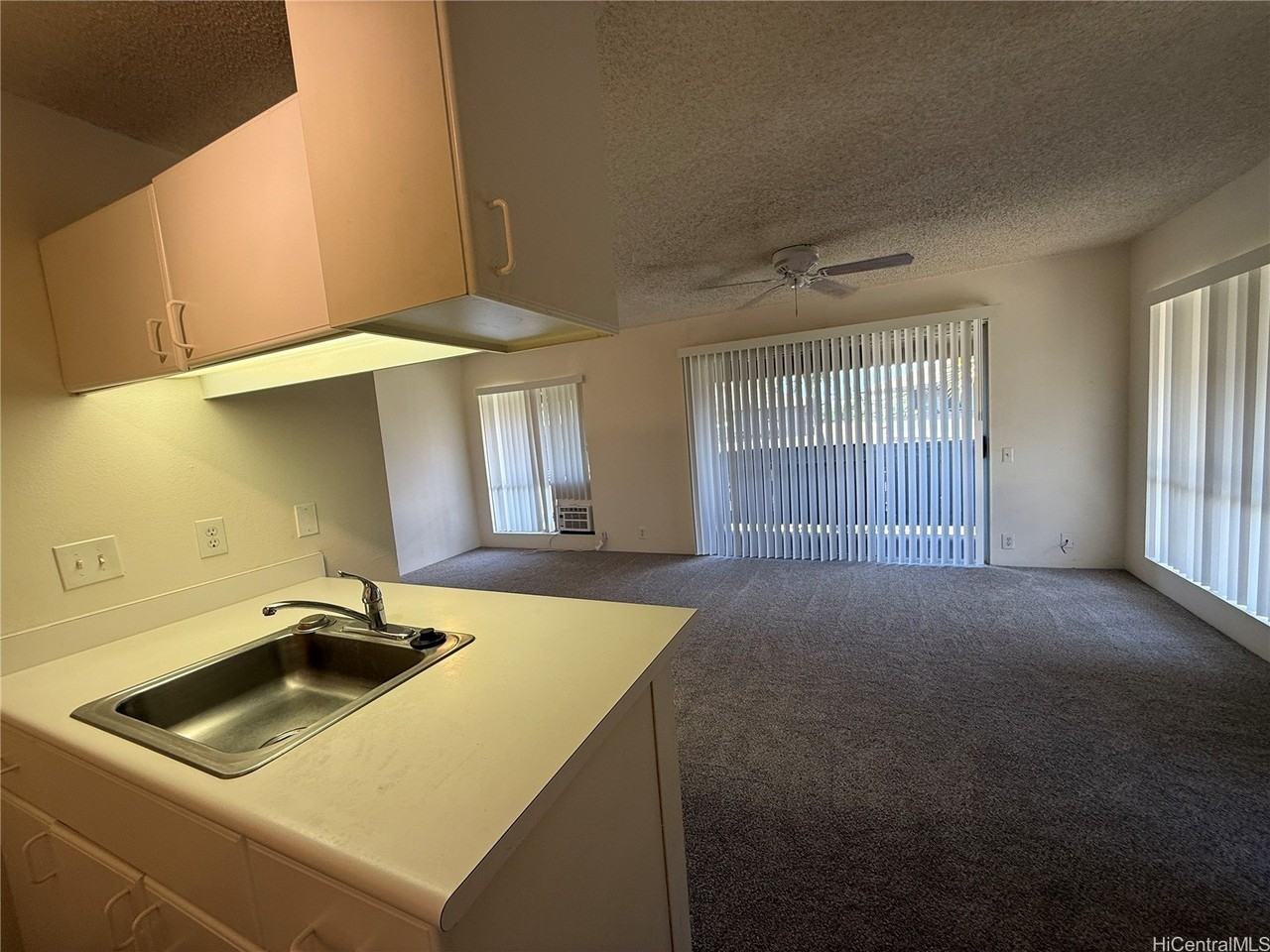 91-1345 Puamaeole St #39V - Photo 3 of 21