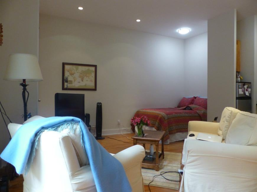 318 W 106th St - Photo 5 of 10