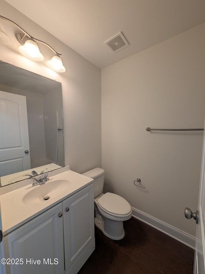 726 Kidder St - Photo 6 of 9