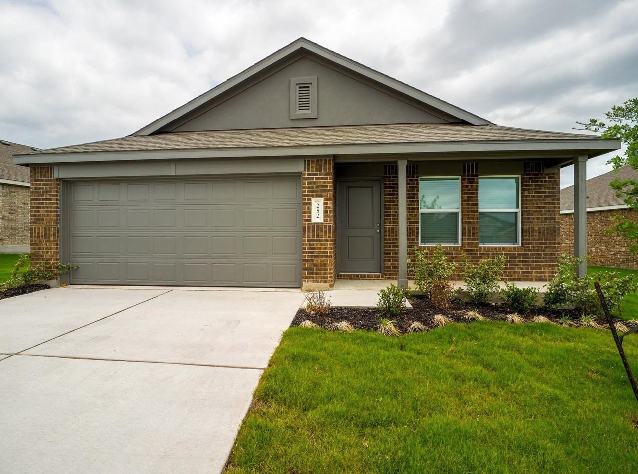 252 Rock Springs Dr - Photo 2 of 27