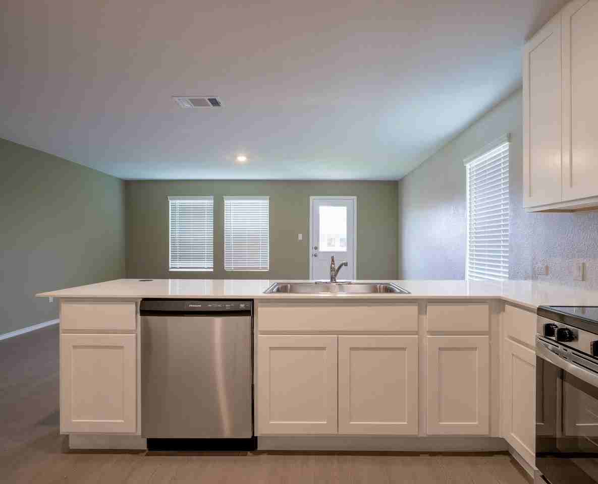 252 Rock Springs Dr - Photo 6 of 27