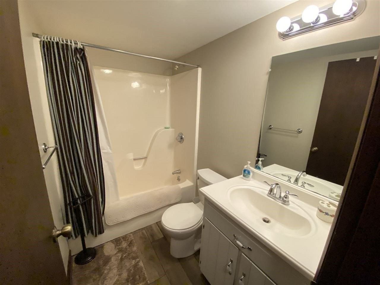 2829 Hopkins Dr - Photo 5 of 24