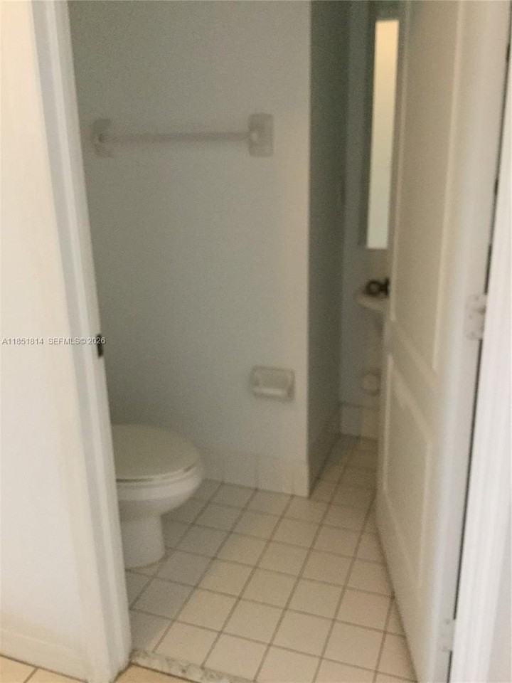 2885 Sw 127th Ave - Photo 6 of 13