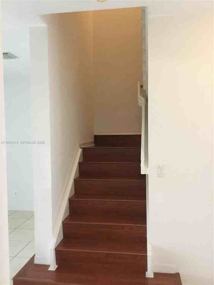 2885 Sw 127th Ave - Photo 7 of 13