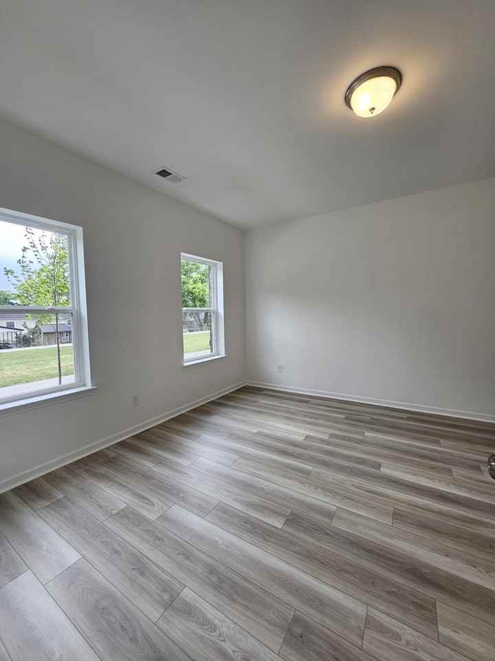 128 Rosebush Ln #1 - Photo 5 of 43