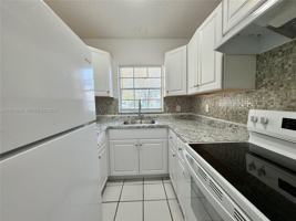 featured image of 4140 Woodside Dr #107