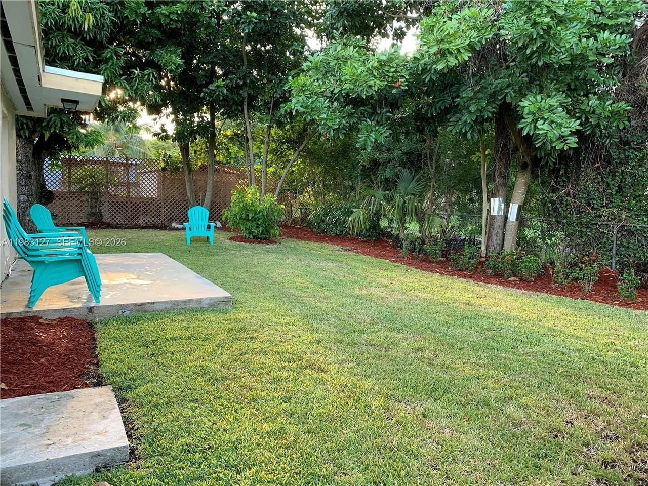 2221 Nw 196th Ter #2221 - Photo 2 of 26