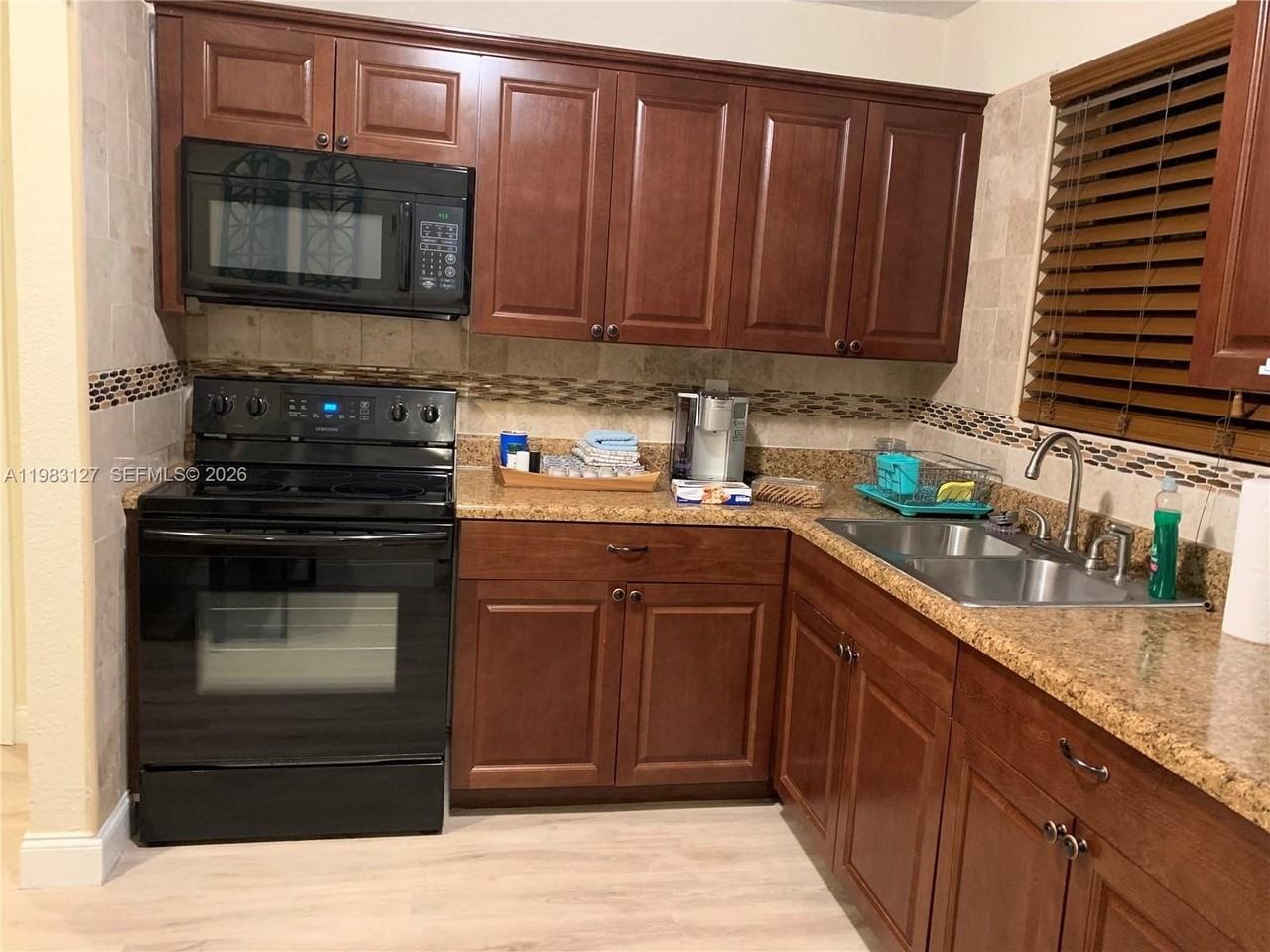 2221 Nw 196th Ter #2221 - Photo 6 of 26