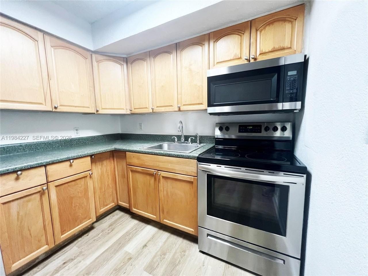 65 Ne 59th St #2 - Photo 6 of 14
