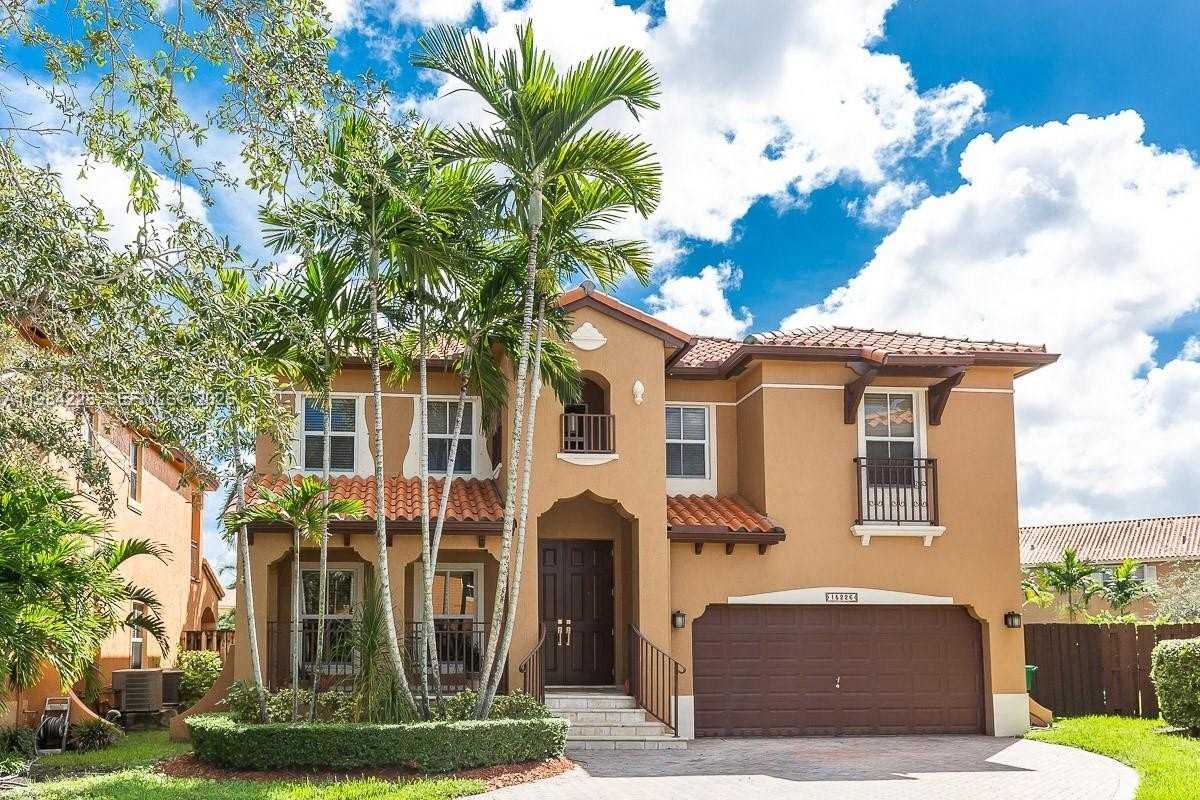 15226 Sw 29th Ter - Photo 2 of 37