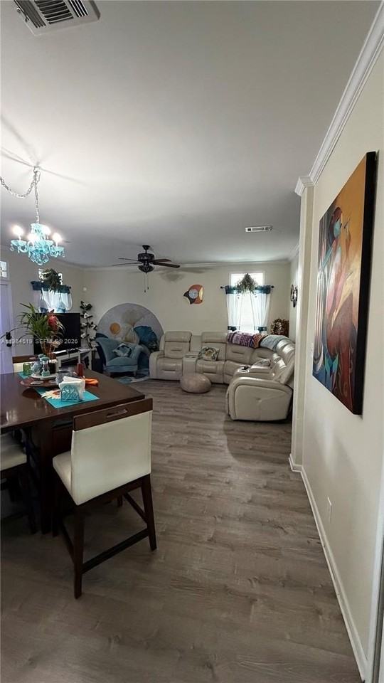 4219 Royal Manor Blvd - Photo 7 of 26