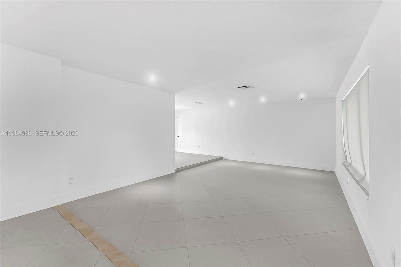 11640 Sw 99th Ct - Photo 5 of 46