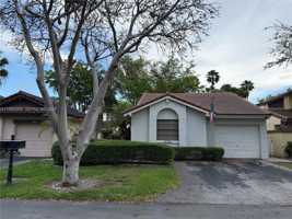 featured image of 17321 Nw 63rd Ave #0