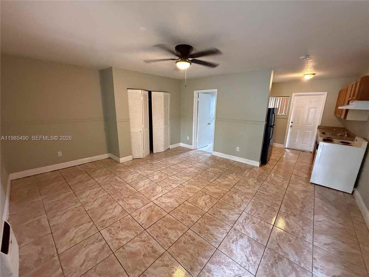 1751 Nw 29th St #3 - Photo 2 of 5
