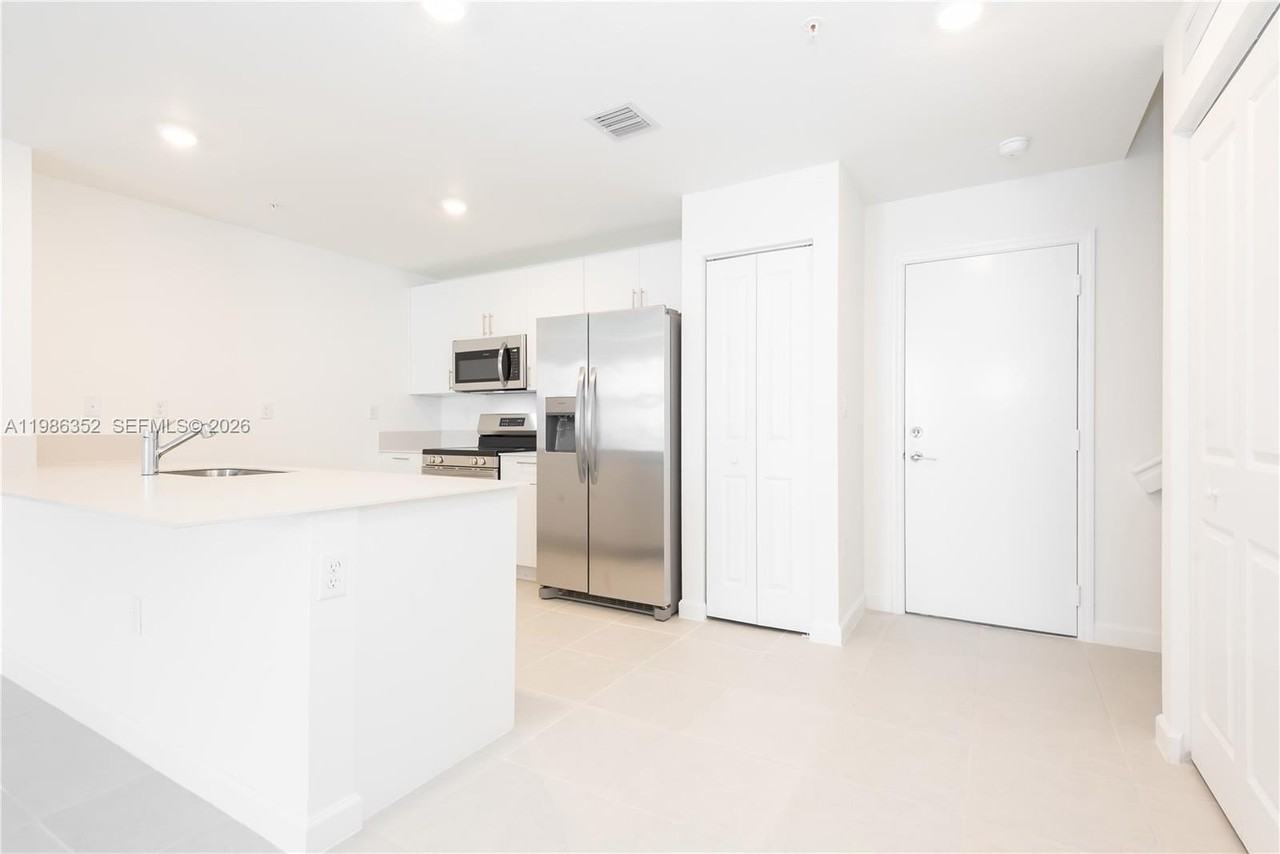 12476 Sw 248th St #8 - Photo 6 of 45