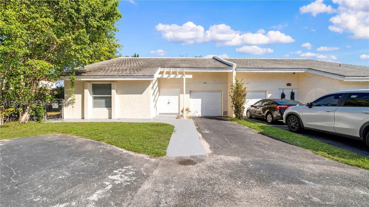 10575 La Placida Dr #10575