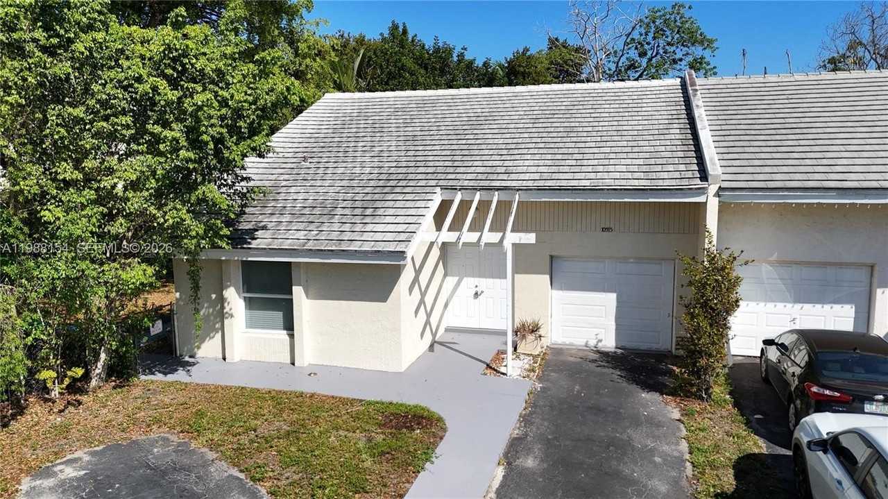 10575 La Placida Dr #10575 - Photo 2 of 39