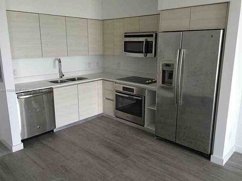 4250 Biscayne Blvd #1414 - Photo 2 of 35