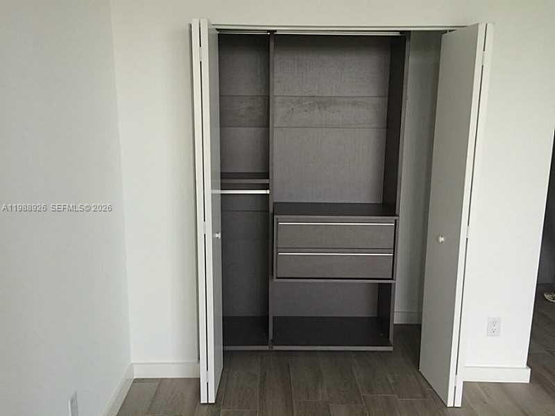4250 Biscayne Blvd #1414 - Photo 4 of 35