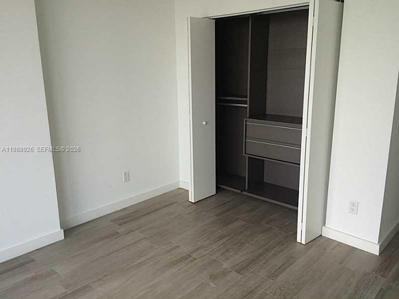 4250 Biscayne Blvd #1414 - Photo 5 of 35