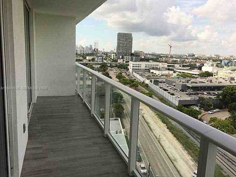 4250 Biscayne Blvd #1414 - Photo 7 of 35