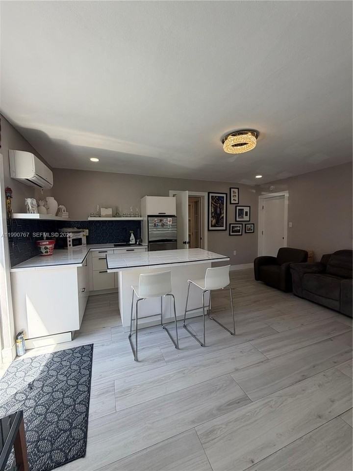 8235 Sw 41st Ter #1 - Photo 4 of 7