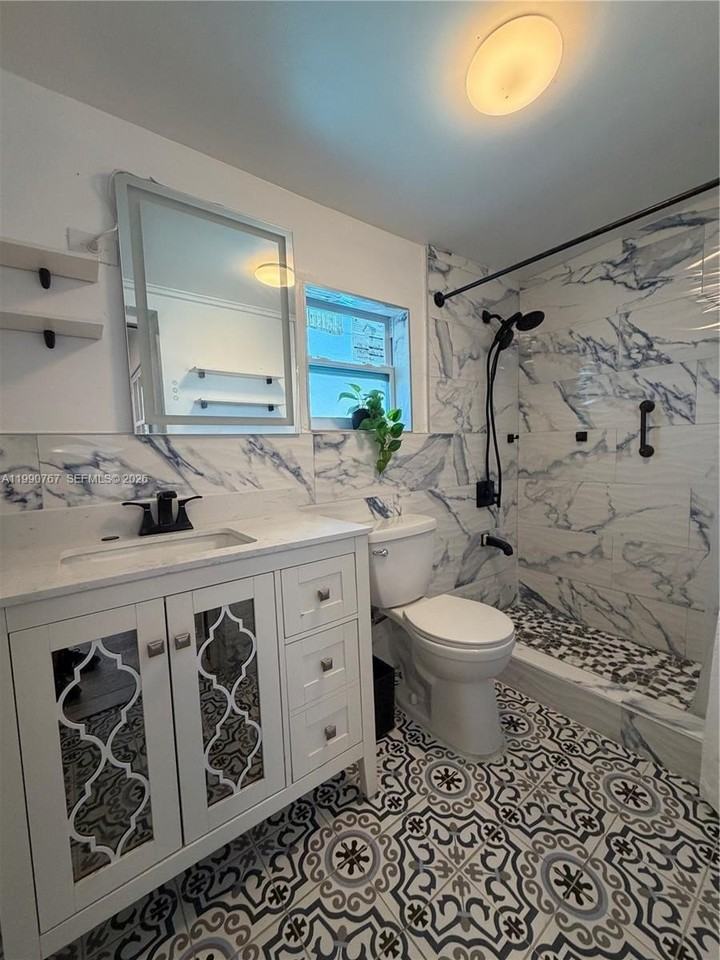 8235 Sw 41st Ter #1 - Photo 6 of 7