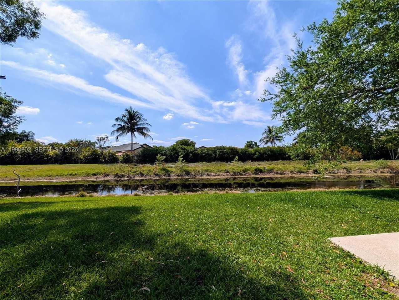 11394 Royal Palm Blvd #11394 - Photo 4 of 39