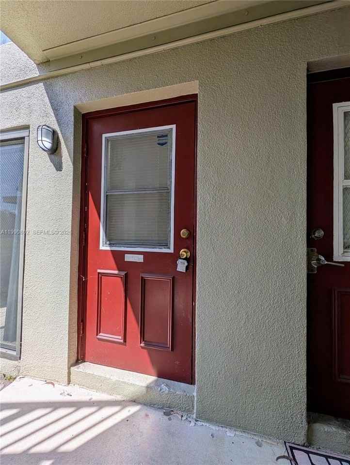11394 Royal Palm Blvd #11394 - Photo 6 of 39