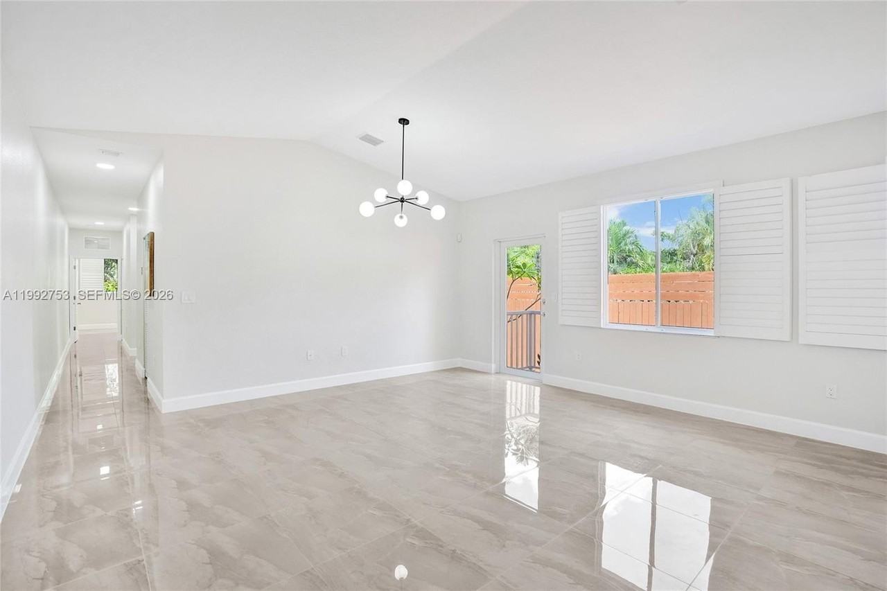 60 Ne 26th St #60 - Photo 6 of 45