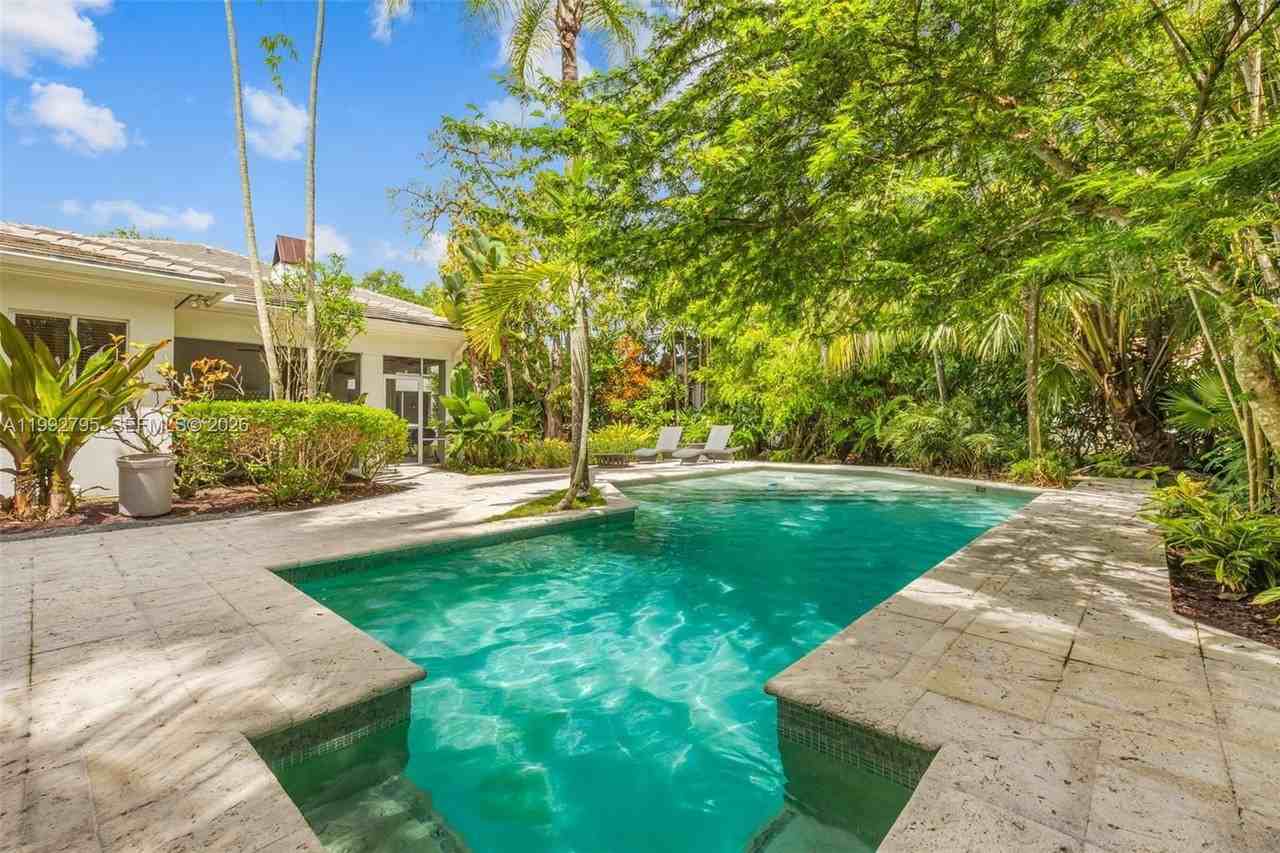 755 Tiziano Ave - Photo 4 of 50