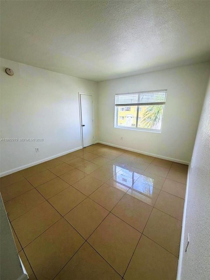 440 Nw 84th Ter #440 - Photo 7 of 23