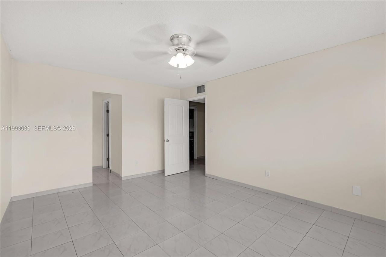 14820 Naranja Lakes Blvd #D3B - Photo 7 of 21