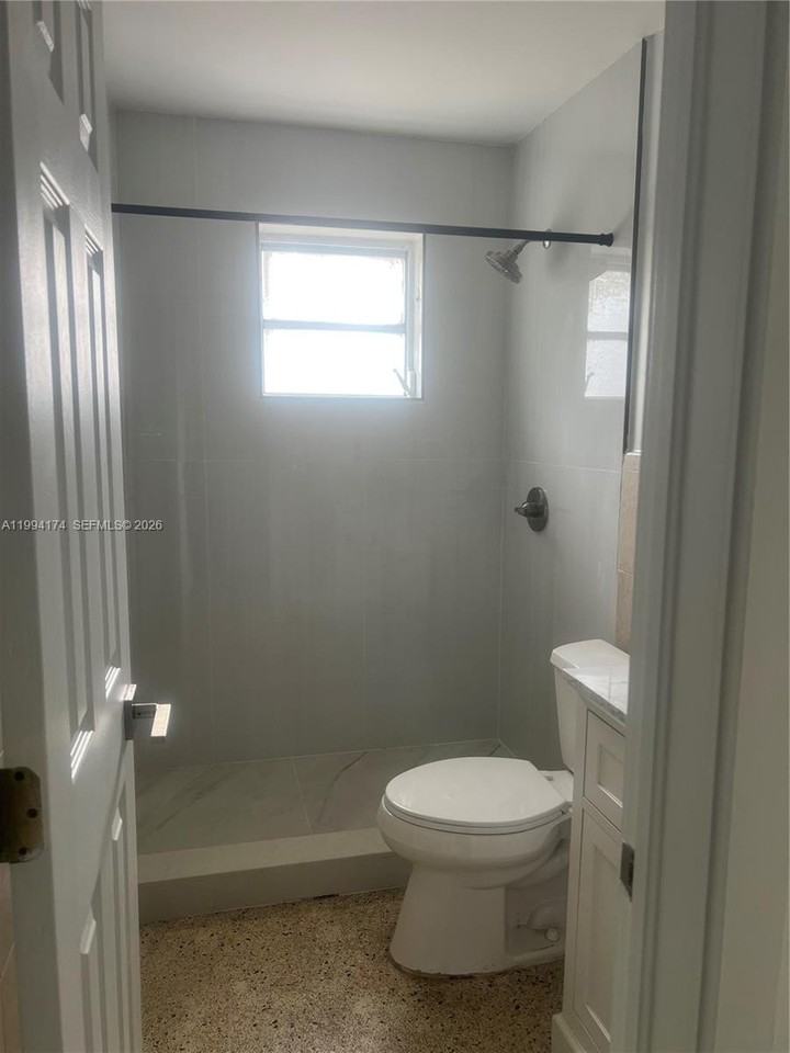 3279 Sw 25th Ter #3279 - Photo 3 of 6