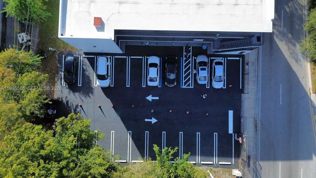 1130 Nw 62nd St #15 - Photo 2 of 12