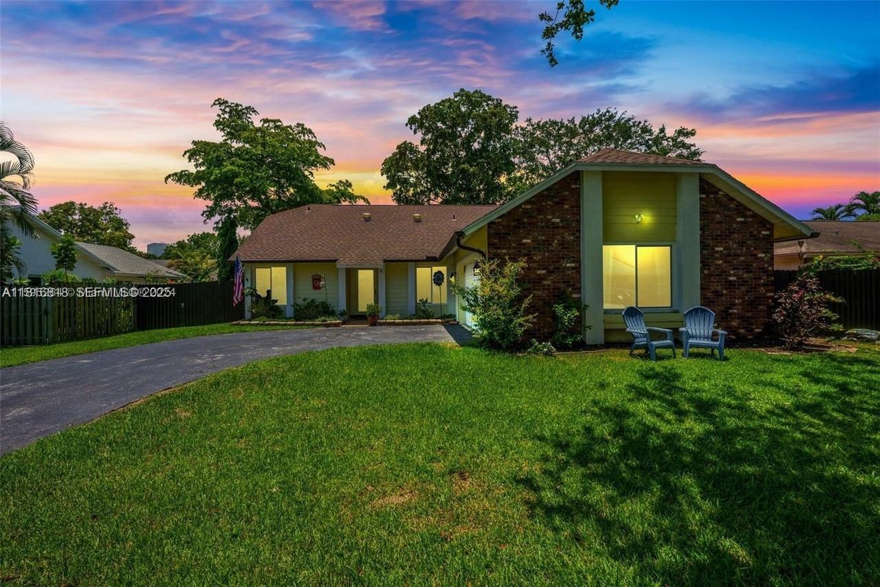 301 Northwest 78th Avenue - Photo 5 of 36