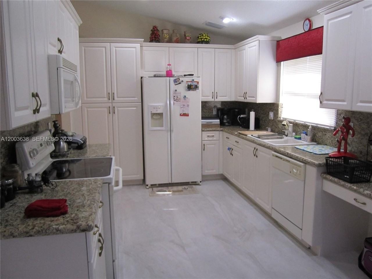 9798 Casa Mar Dr - Photo 6 of 25