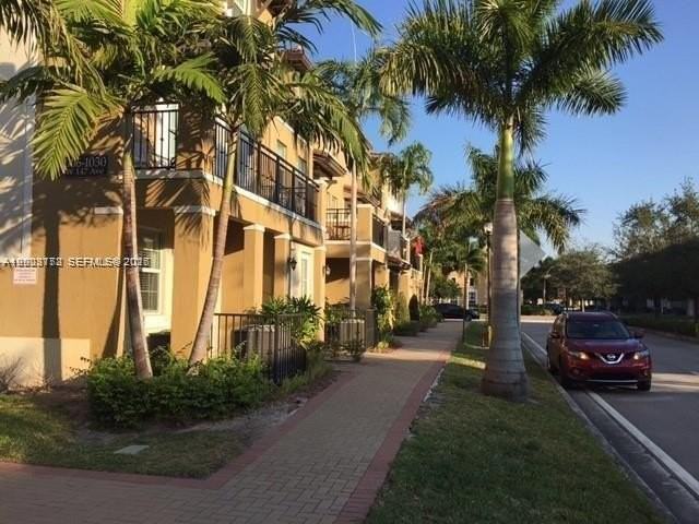 1028 Sw 147th Ave #10609 - Photo 2 of 12