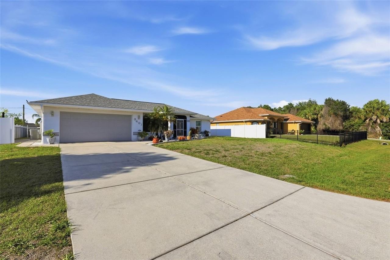 3401 Moravia Ave - Photo 2 of 40