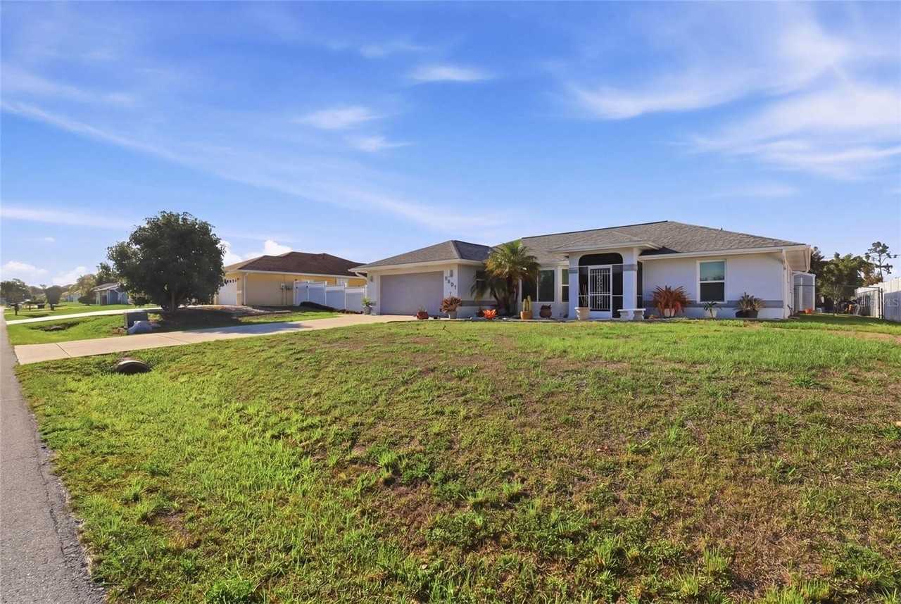 3401 Moravia Ave - Photo 3 of 40