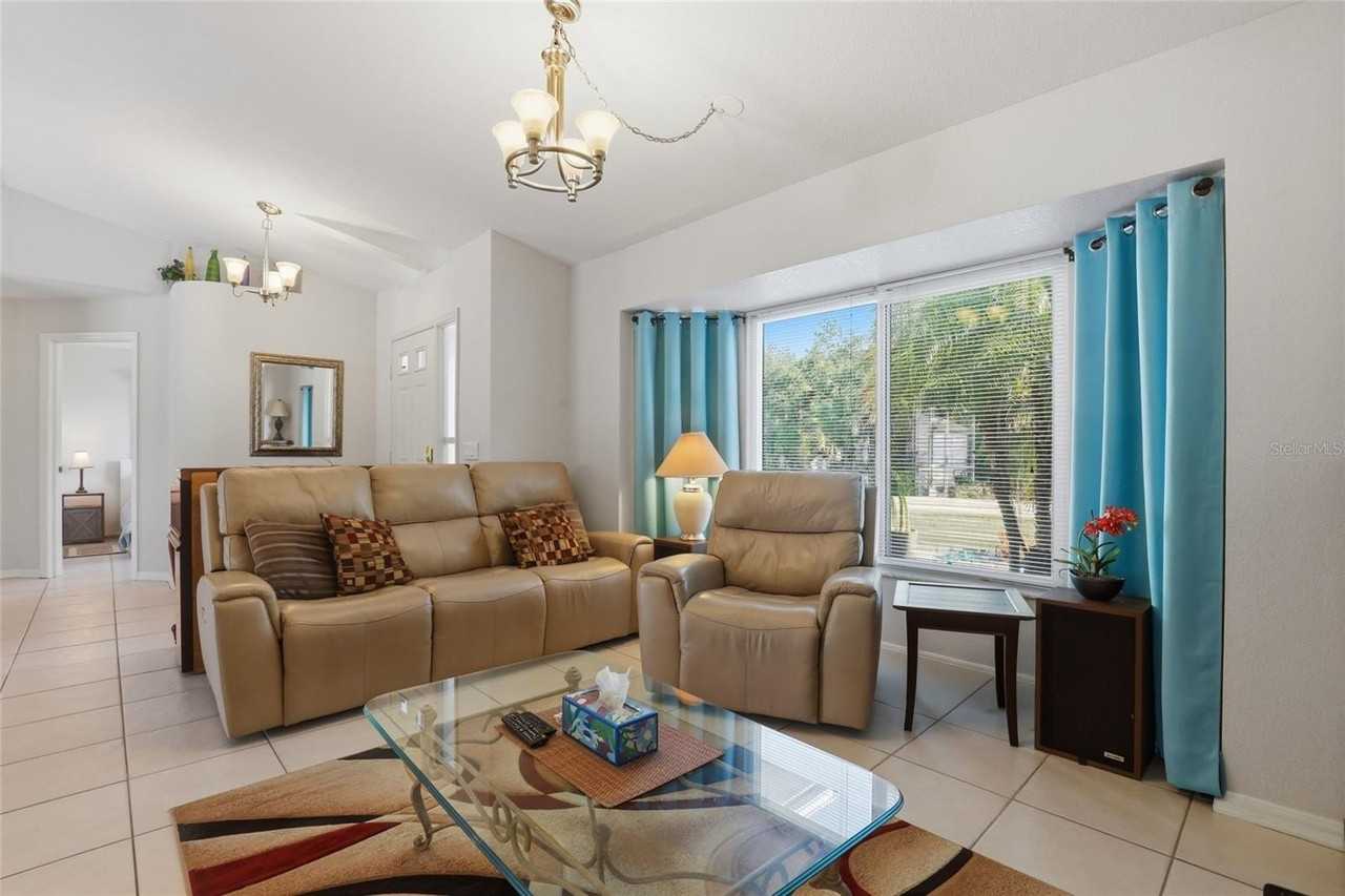 3401 Moravia Ave - Photo 6 of 40