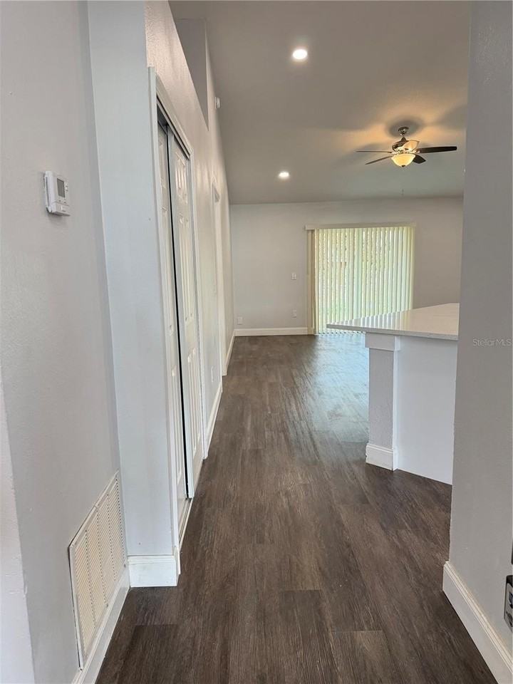 100 Little Fox Ave - Photo 2 of 29