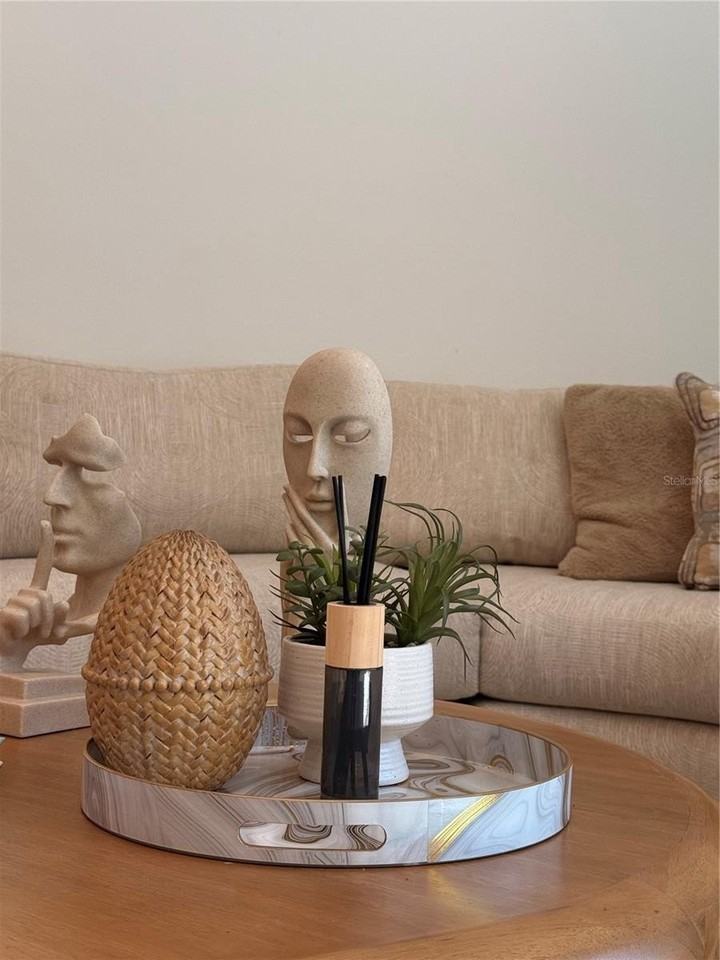 1422 Anchor Bend Way - Photo 7 of 37