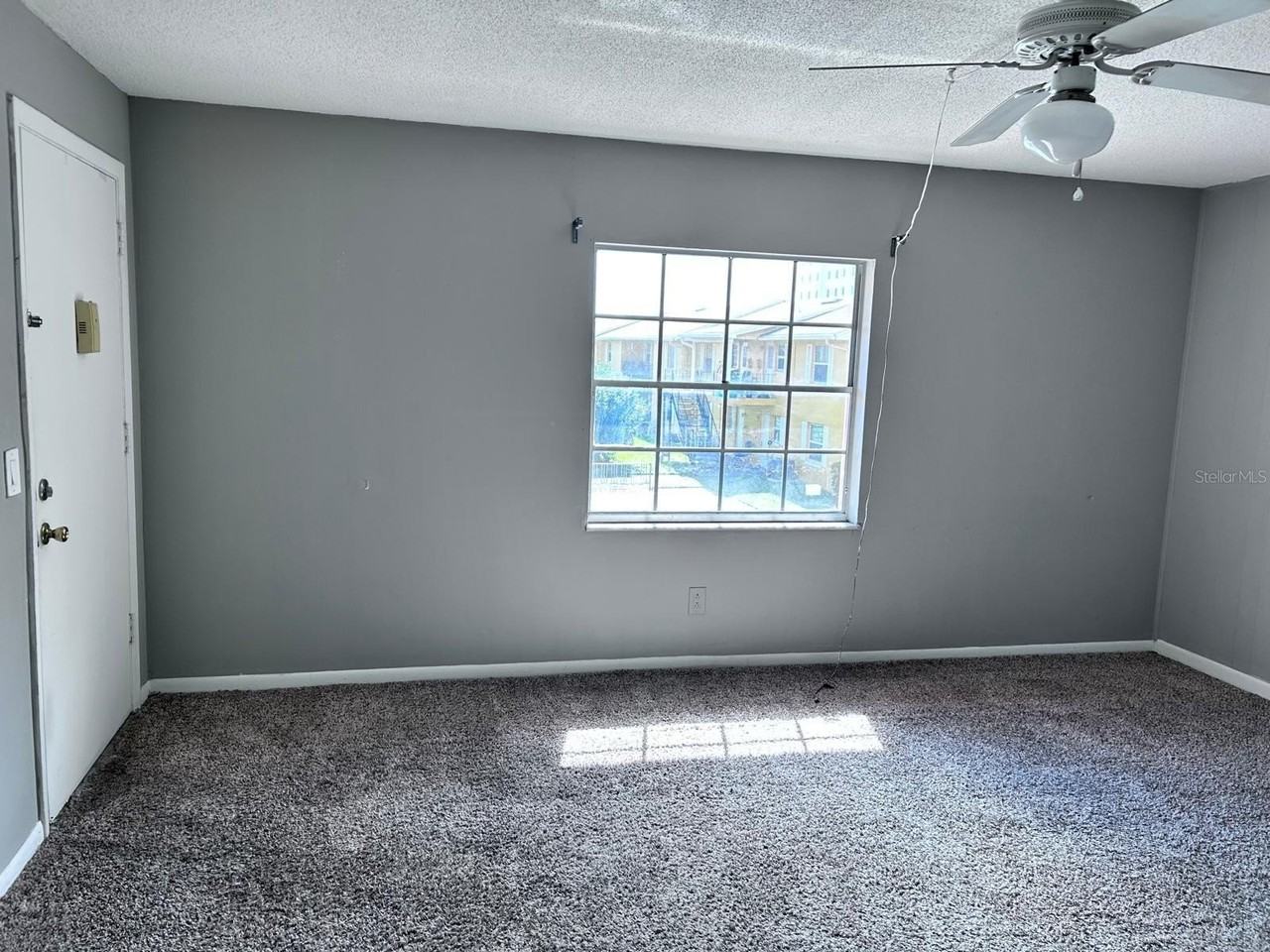 1625 W Oak Ridge Rd #C - Photo 7 of 11