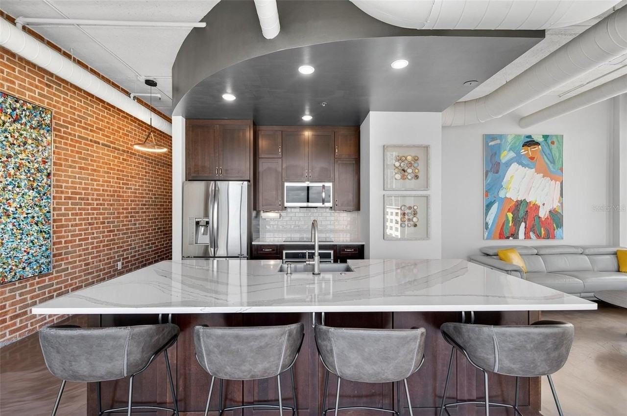 175 2nd St S #802 - Photo 3 of 31