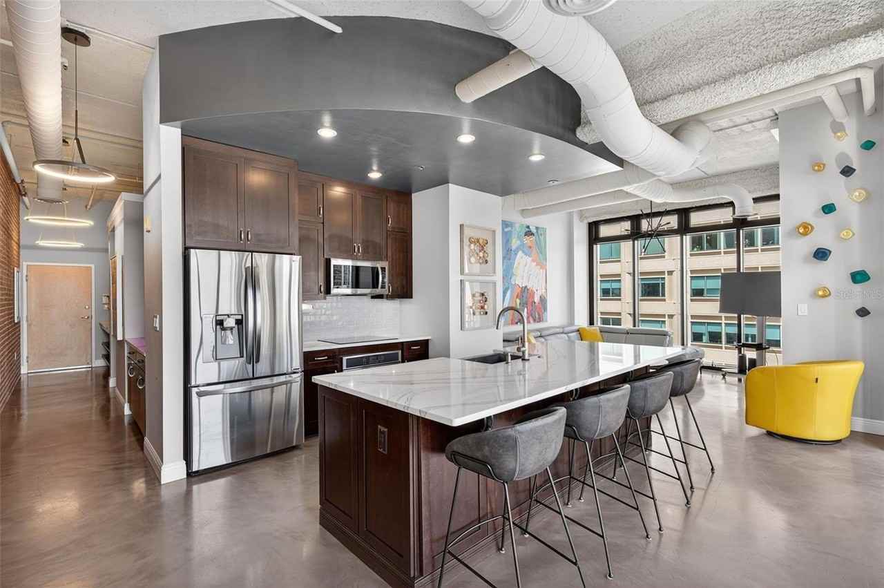 175 2nd St S #802 - Photo 5 of 31